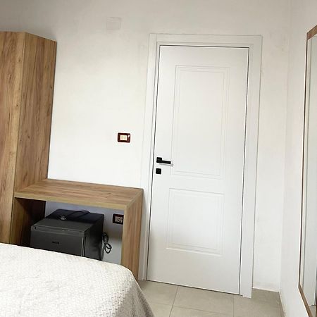 Prela'S Rooms Shkodër Buitenkant foto