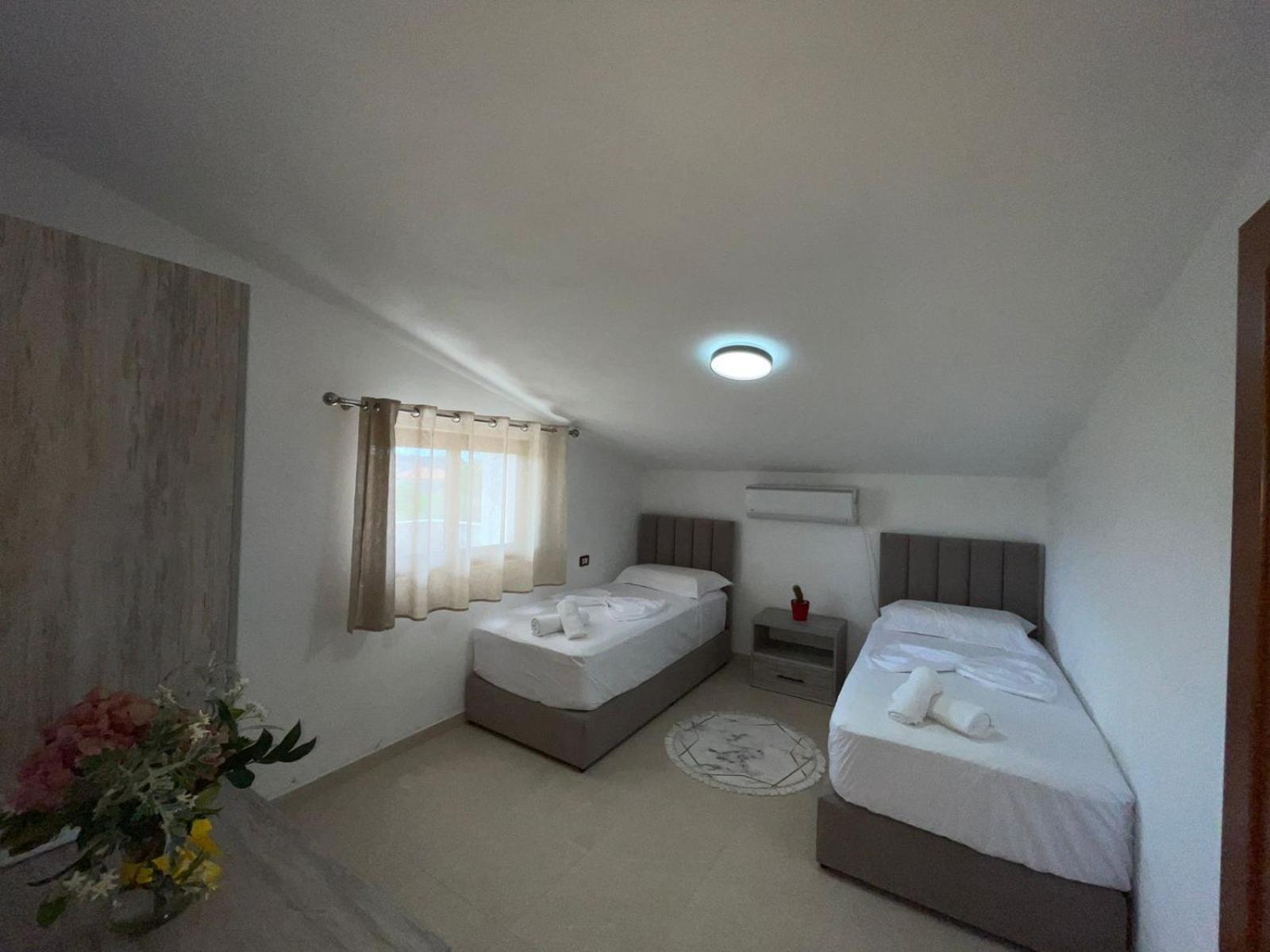 Prela'S Rooms Shkodër Buitenkant foto