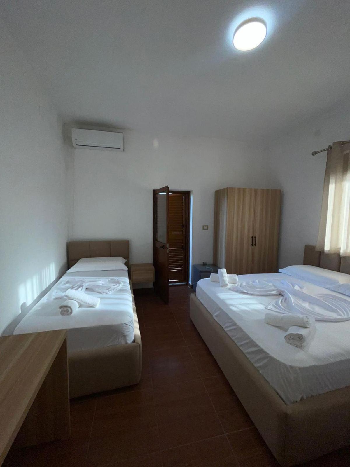 Prela'S Rooms Shkodër Buitenkant foto