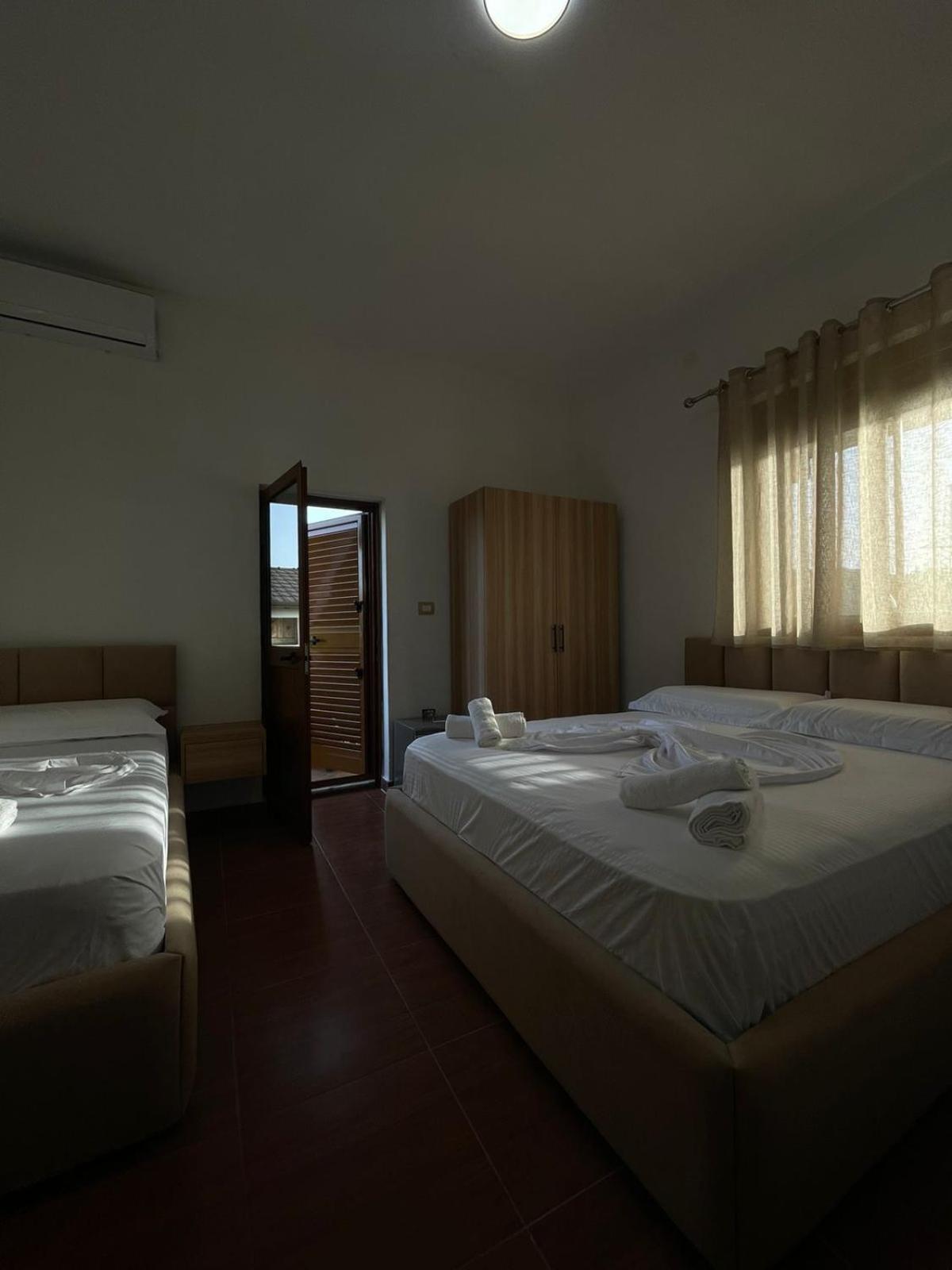 Prela'S Rooms Shkodër Buitenkant foto
