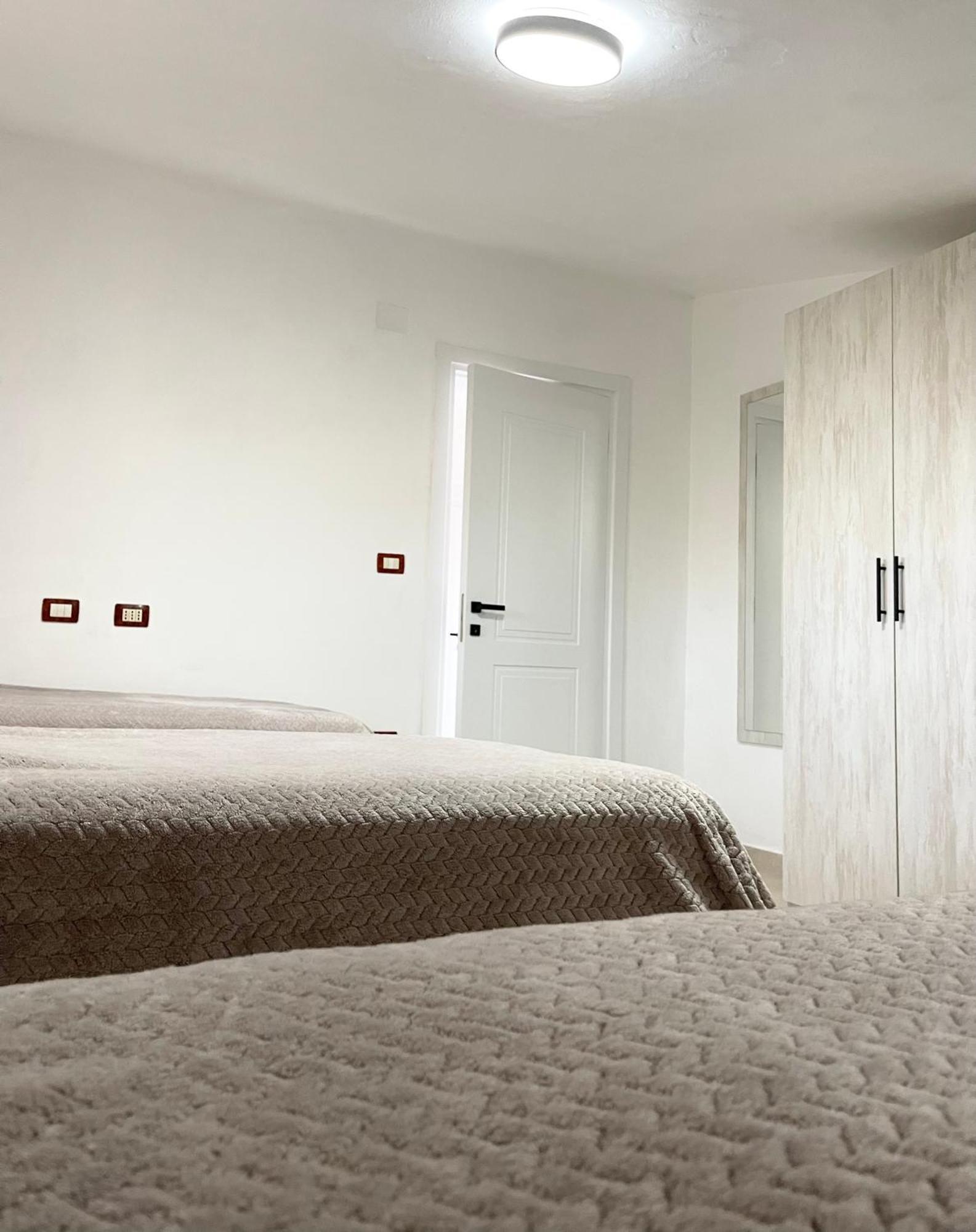 Prela'S Rooms Shkodër Buitenkant foto